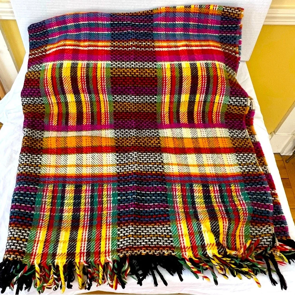 Missoni Masters Vintage Made in Italy by T&J Vestor Wool Throw Blanket